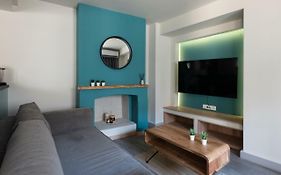 Kalamata Center Ground Floor 2Br Apt With Small Yard & 1Gbps Fiber